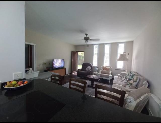 2 BEDROOM APARTMENT FOR SALE IN MALVERN